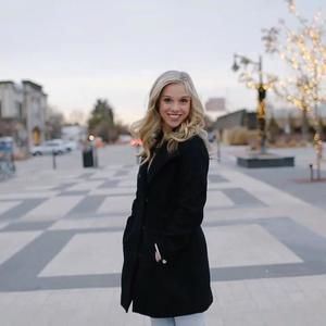 Meet your Posher, Whitney